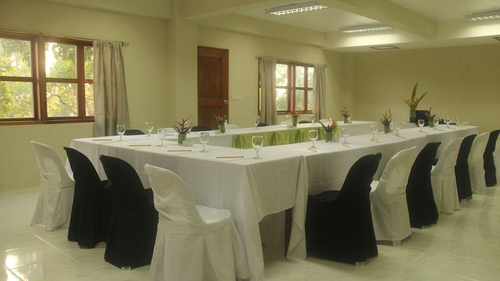 Grand View Hotel Coron